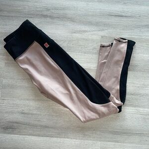 X by gottex black and tan leggings w/mesh